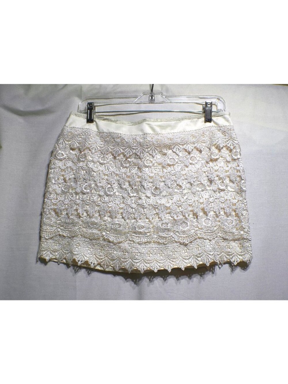 Sans Souci Mini Skirt Cream Lace Overlay Size Medium